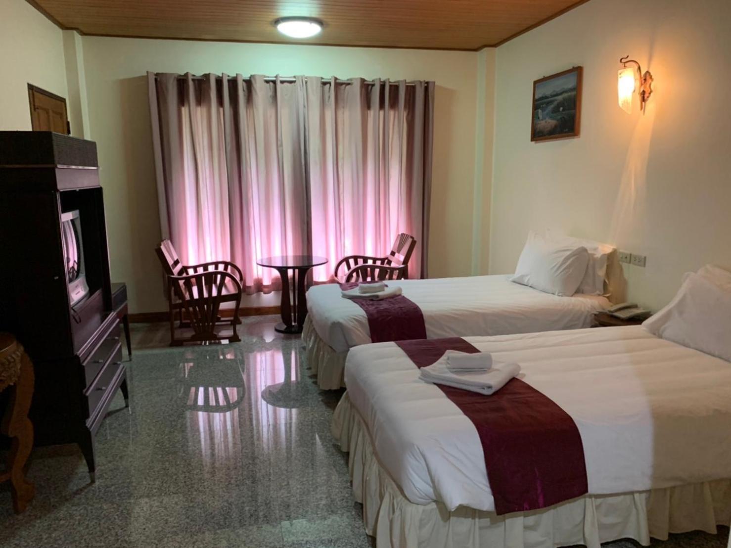 Tak Andaman Resort & Hotel Eksteriør billede