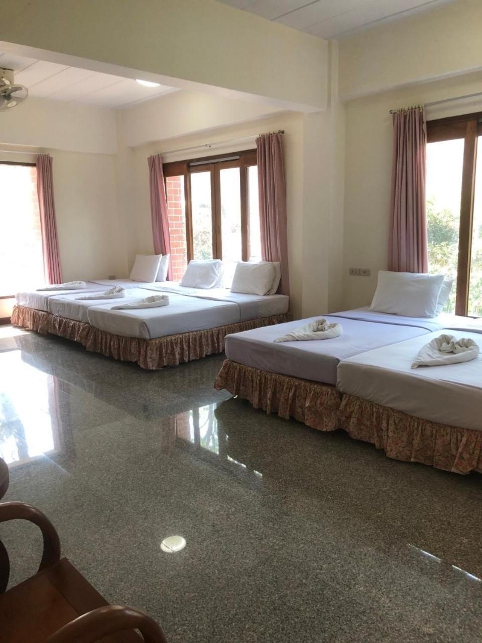Tak Andaman Resort & Hotel Eksteriør billede