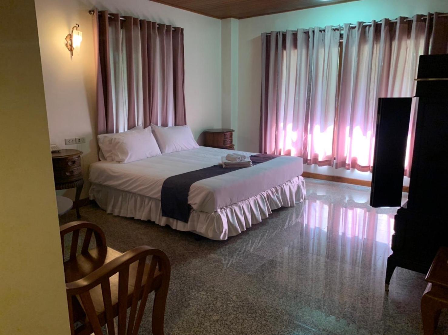 Tak Andaman Resort & Hotel Eksteriør billede