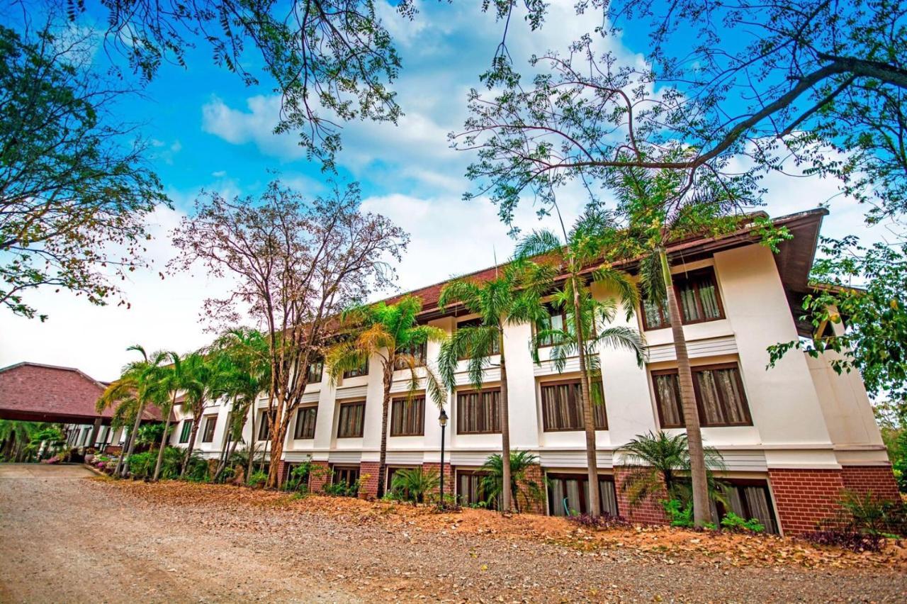 Tak Andaman Resort & Hotel Eksteriør billede